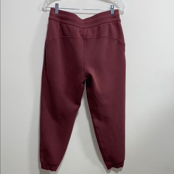 Lululemon Scuba High-Rise Jogger Red Merlot Cotton Fleece Size 8 - Picture 9 of 16